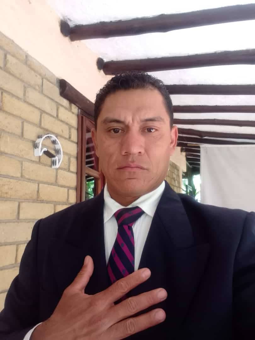 Deibi, líder de Iglesia Palabra Viva Mucunután